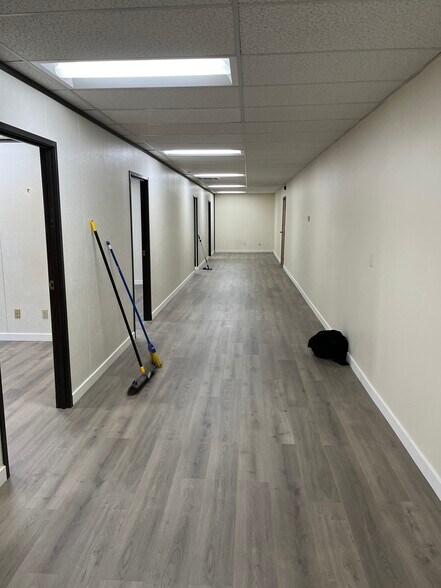 More Photos Of 10580 SW McDonald St, Tigard Office For Lease