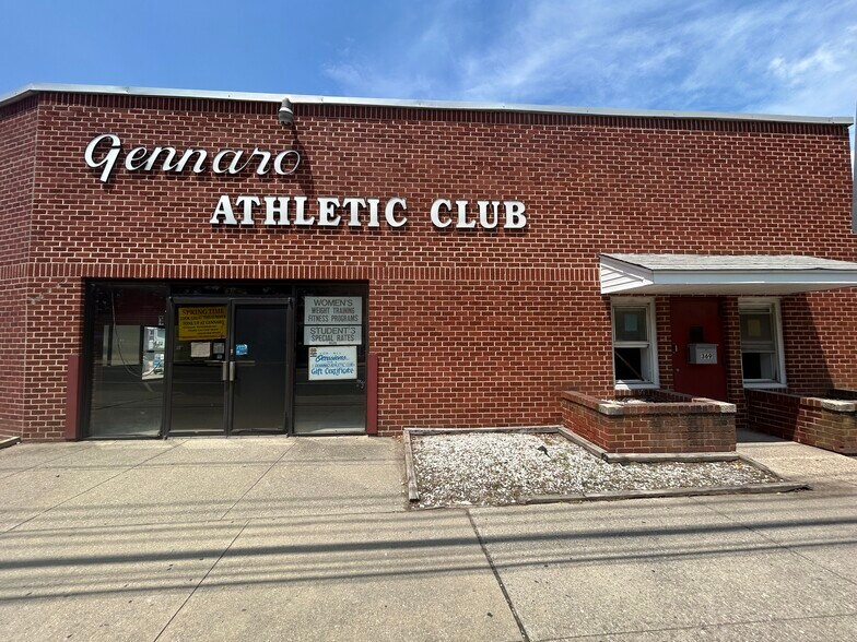 More Photos Of 369 Atlantic Ave, East Rockaway Health Club For Lease
