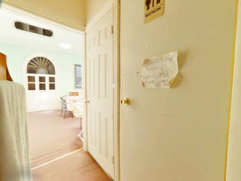 More Photos Of 1409 72nd Ave, Philadelphia Healthcare For Sale