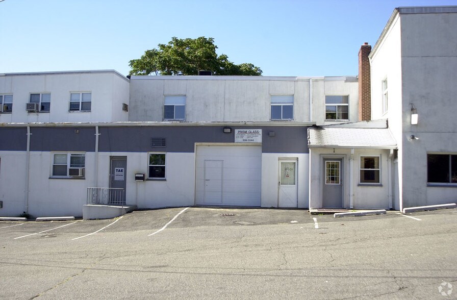 More Photos Of 400 E Edsall Blvd, Palisades Park Manufacturing For Lease