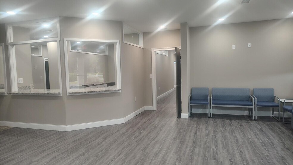 More Photos Of 1027 Keith Dr, Perry Medical For Lease