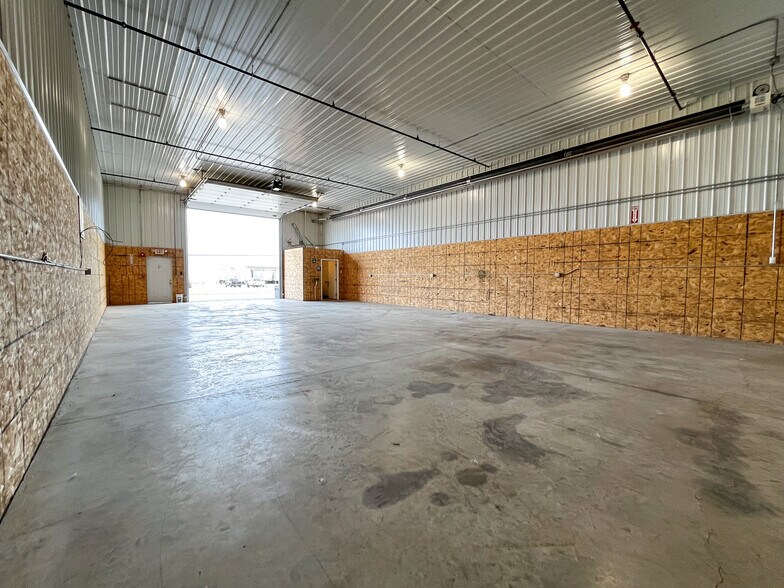 More Photos Of 3515 Seger Dr, Rapid City Warehouse For Lease