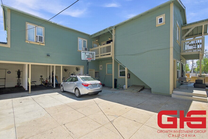 More Photos Of 146-154 N Holliston Ave, Pasadena Rehabilitation Center For Sale