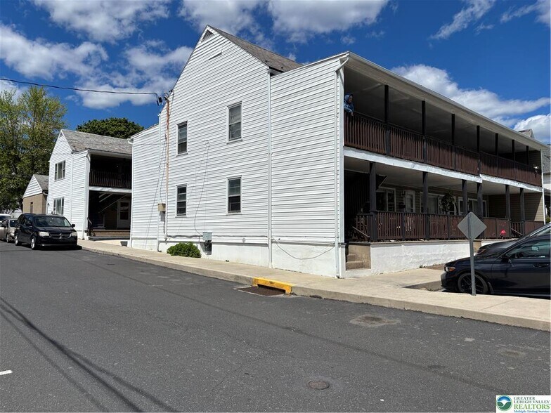 More Photos Of 435 W Main St, Pen Argyl Apartments For Sale