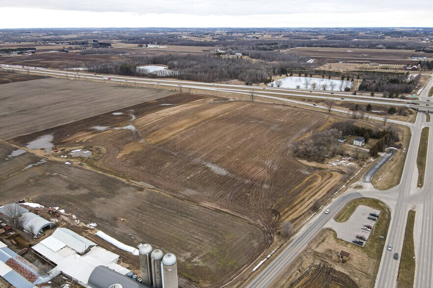 More Photos Of 5813 Michigan Ave, Manitowoc Land For Sale