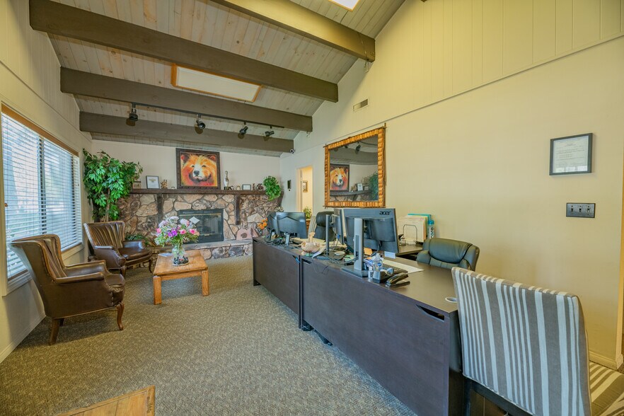 More Photos Of 41659 Big Bear Blvd, Big Bear Lake Office Residential For Lease