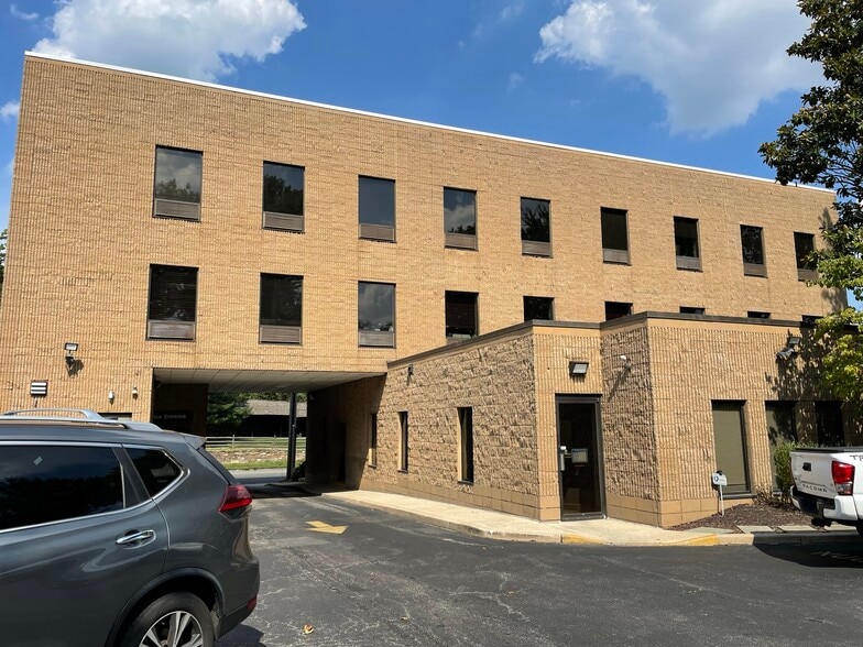 More Photos Of 632 Montgomery Ave, Narberth Office For Lease