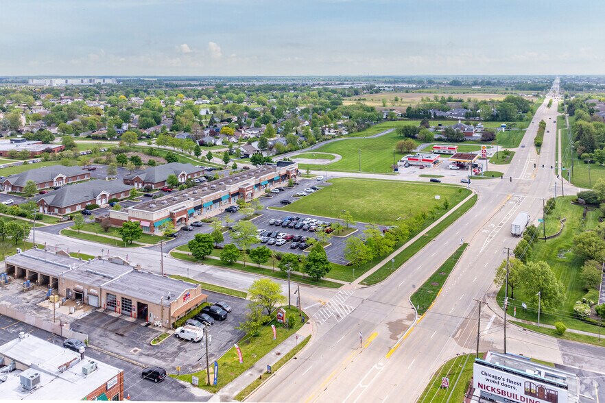 More Photos Of 21000 S Frankfort Sq, Frankfort General Retail For Sale