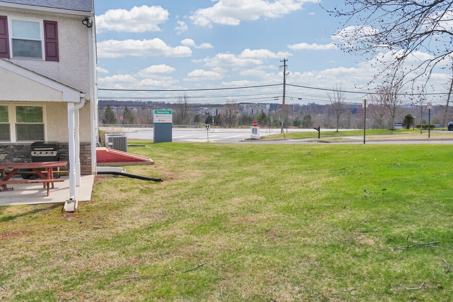 More Photos Of 1425 S Collegeville Rd, Collegeville General Retail For Lease
