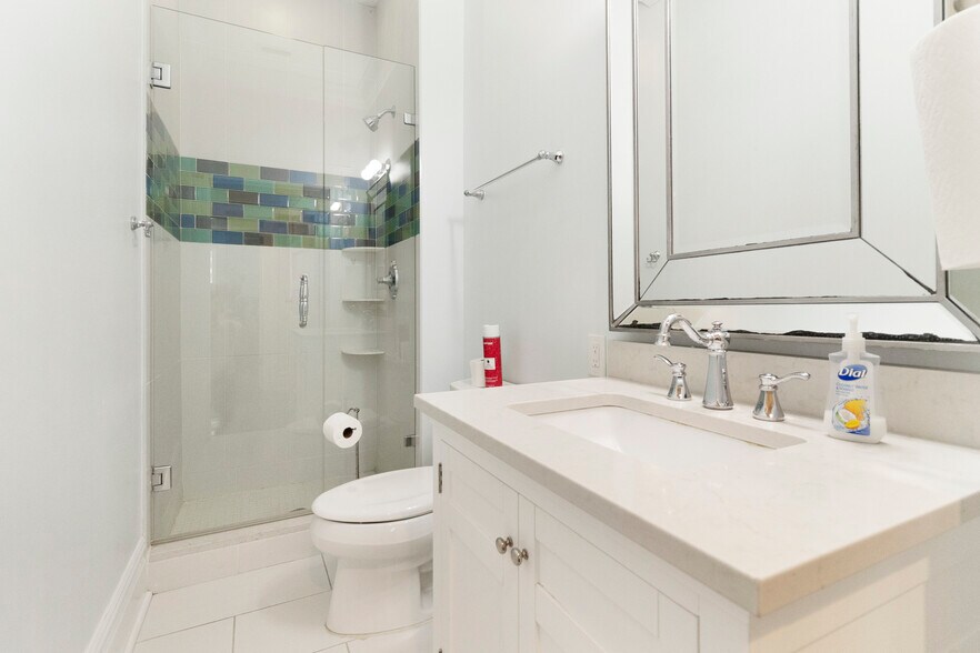 More Photos Of 326 S Hyde Park Ave, Tampa Office Residential For Sale