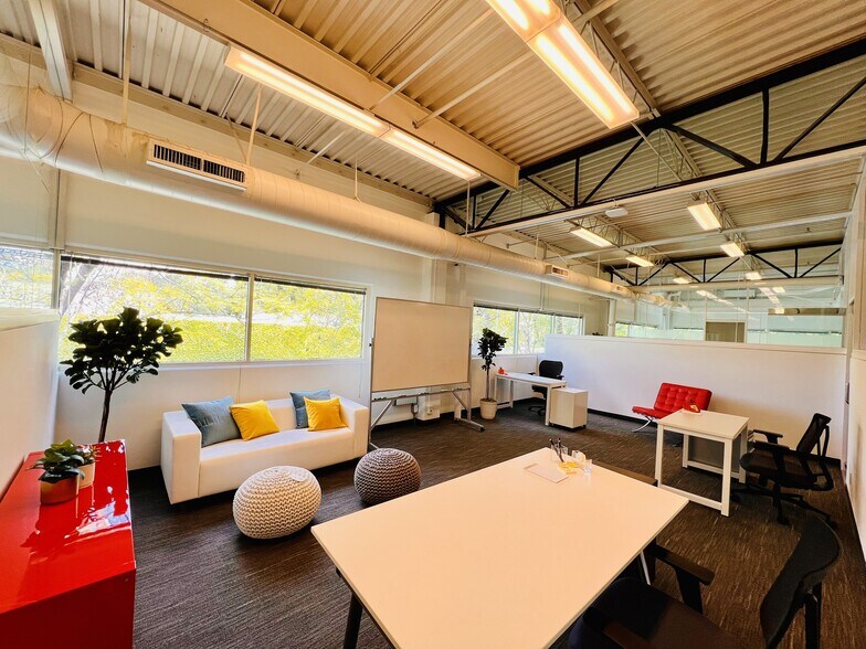 More Photos Of 10549-10555 Jefferson Blvd, Culver City Unknown For Lease