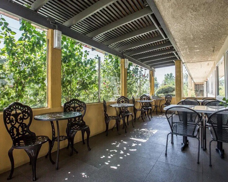More Photos Of 514 N Vineyard Ave, Ontario Hotel For Sale