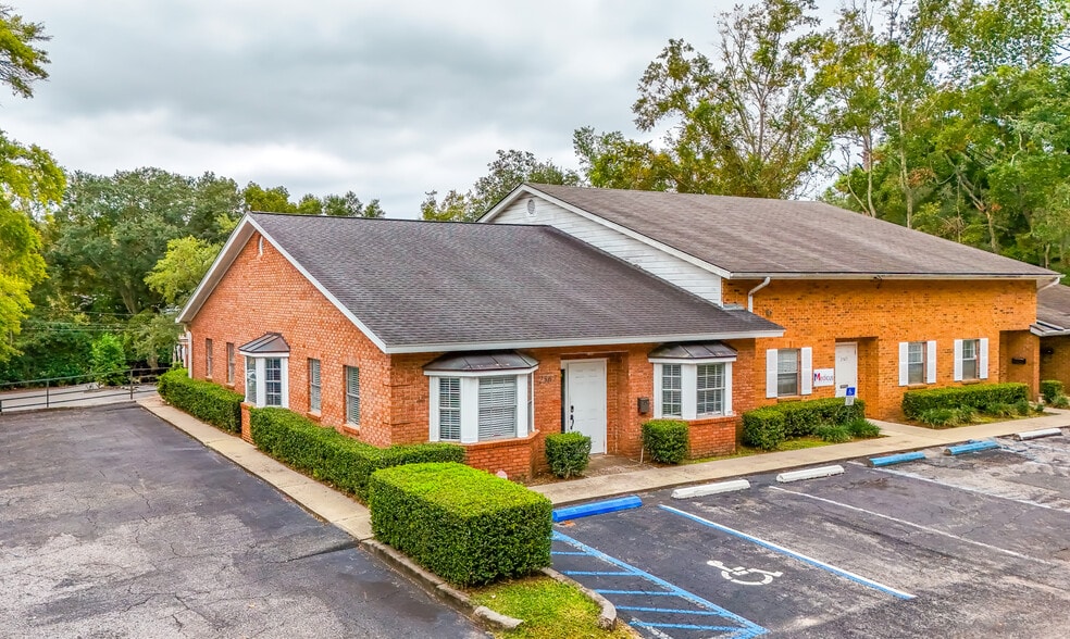 More Photos Of 2563-2567 Capital Medical Blvd, Tallahassee Medical For Sale