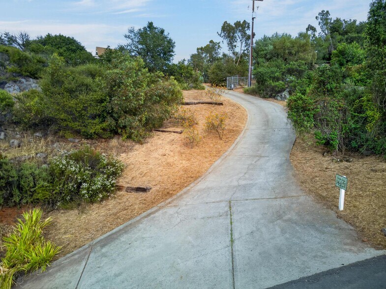 More Photos Of 14621 Woods Valley rd, Valley Center Flex For Sale