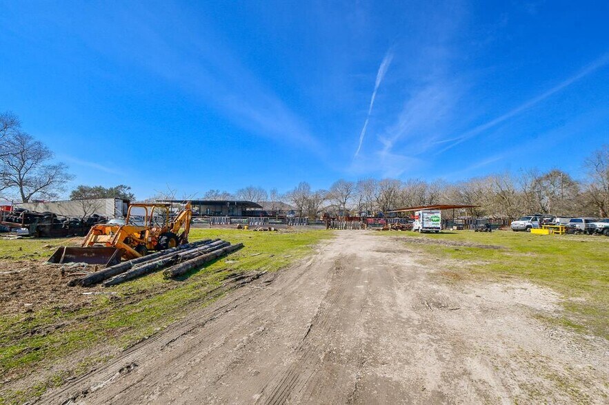 More Photos Of 1760 Allen Genoa Rd, Houston Land For Sale