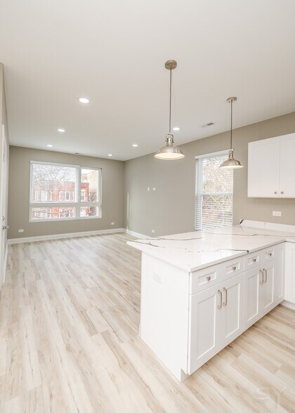 More Photos Of 3806 Ohio st, Chicago Apartments For Sale