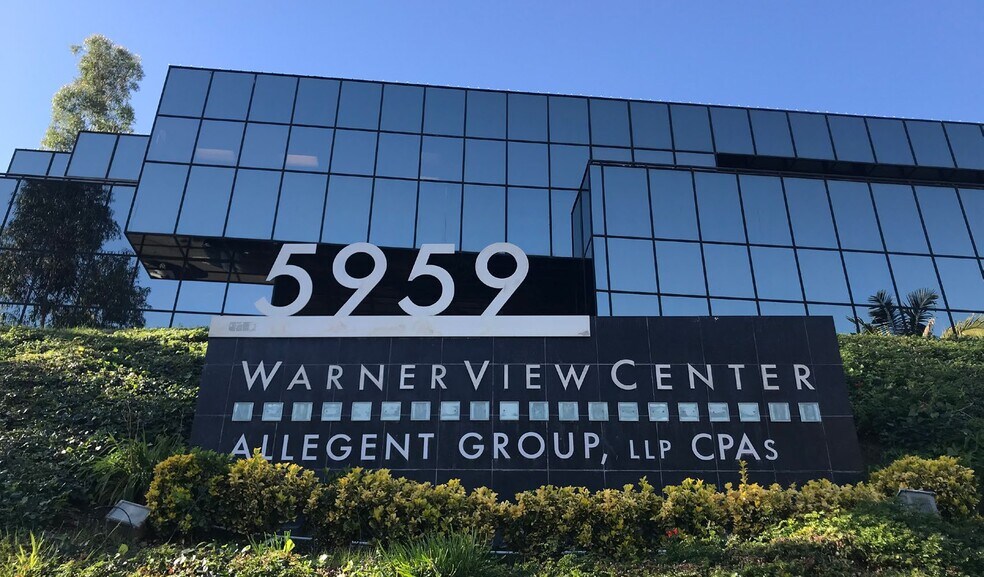More Photos Of 5959 Topanga Canyon Blvd, Woodland Hills Office Residential For Lease