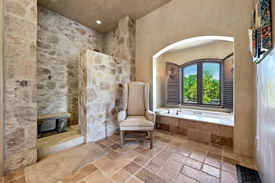 More Photos Of 1096 Hardman Ave, Napa Winery Vineyard For Sale