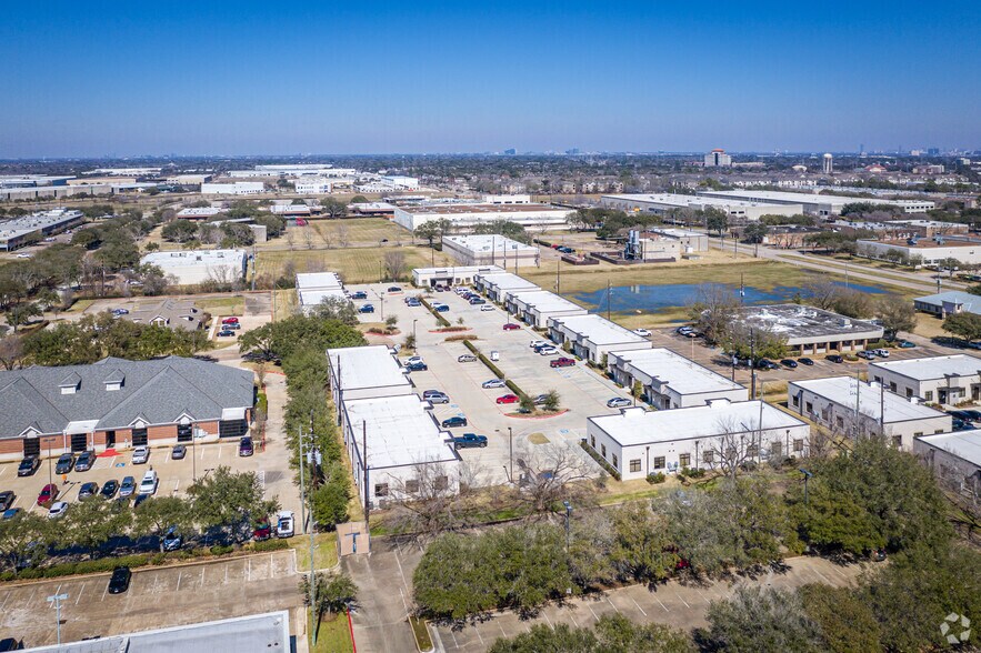 More Photos Of 12440 Emily Ct, Sugar Land Office For Lease