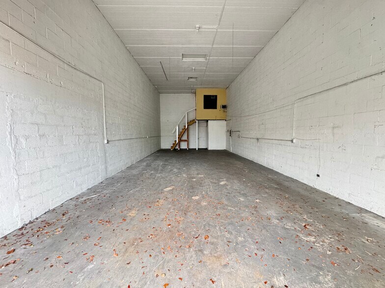More Photos Of 1791 Blount Rd, Pompano Beach Warehouse For Lease