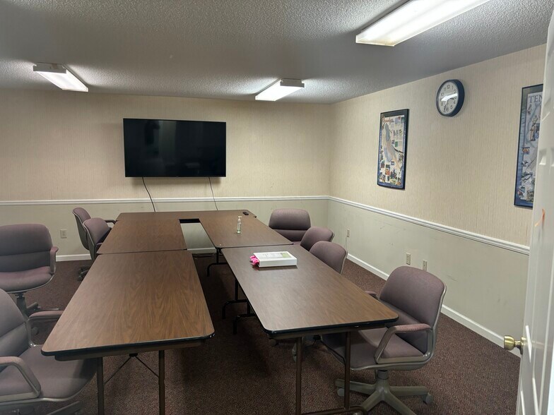 More Photos Of 745 Gaines School Rd, Athens Office For Sale