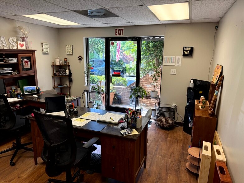 More Photos Of 117 Woodwinds Industrial Ct, Cary Flex For Sale
