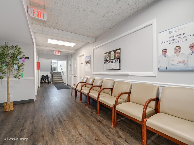 More Photos Of 9631 Gross Point Rd, Skokie Medical For Sale