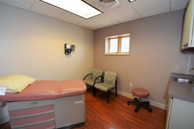More Photos Of 7240 S US 231, Huntingburg Medical For Lease