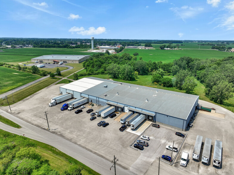 More Photos Of 400 Great Lakes Pky, Bellevue Warehouse For Sale