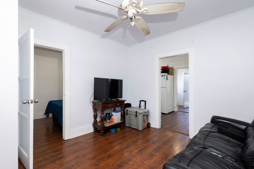 More Photos Of 1230 S Wilmington Ave, Compton Apartments For Sale