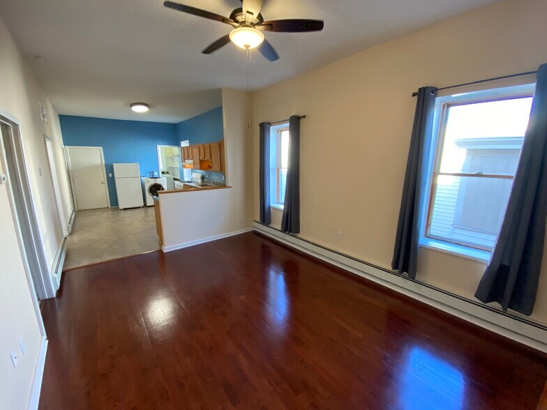 More Photos Of 31 Congress St, Cohoes Apartments For Sale