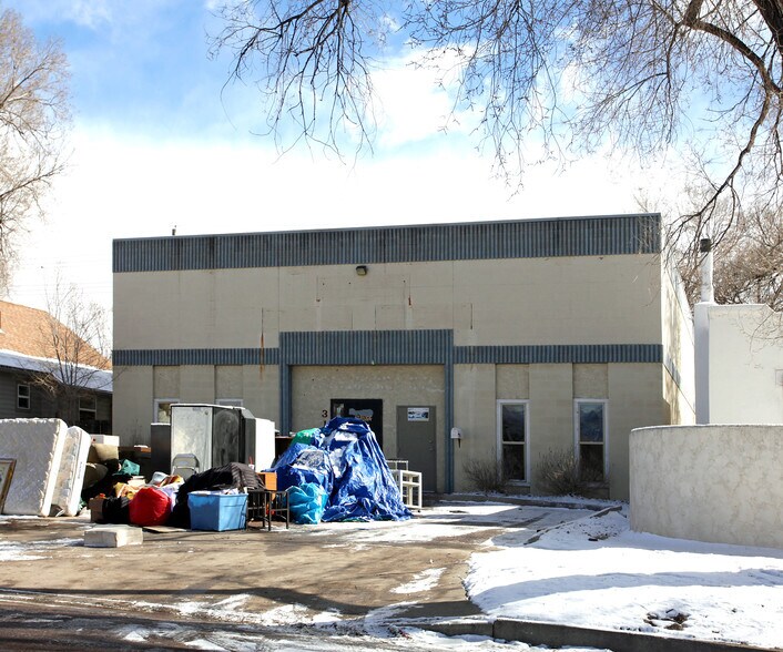 More Photos Of 319 N Bonfoy Ave, Colorado Springs Warehouse For Sale