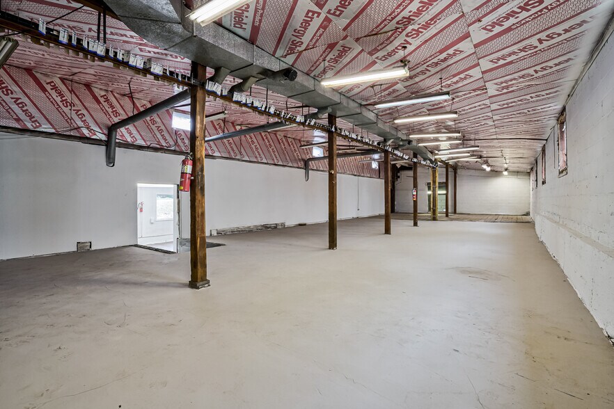 More Photos Of 457 Violet Ave, Poughkeepsie General Retail For Sale