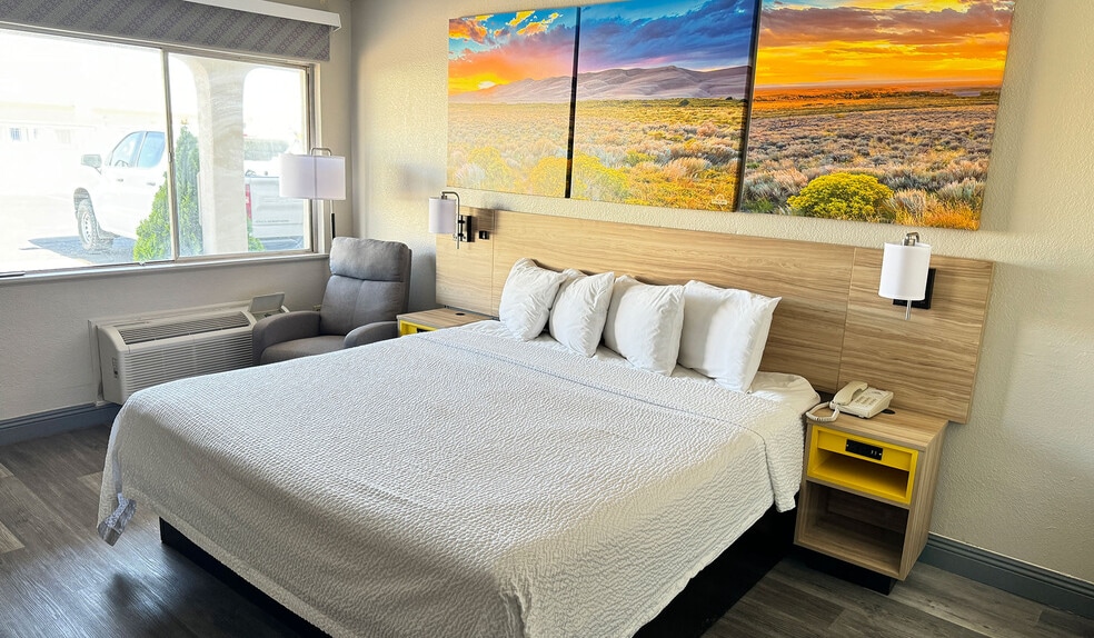 More Photos Of 600 E Broadway St, Van Horn Hotel For Sale