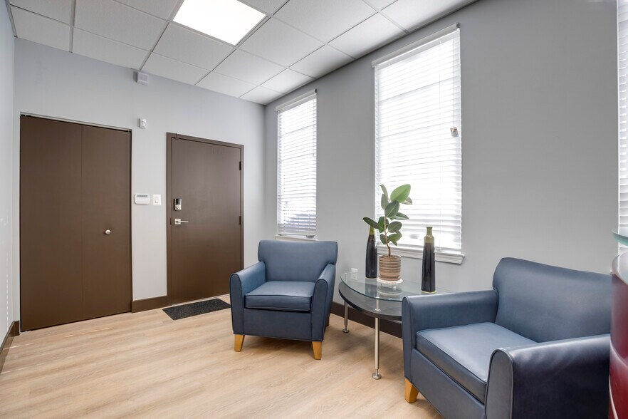 More Photos Of 7008 Little River Tpke, Annandale Medical For Sale