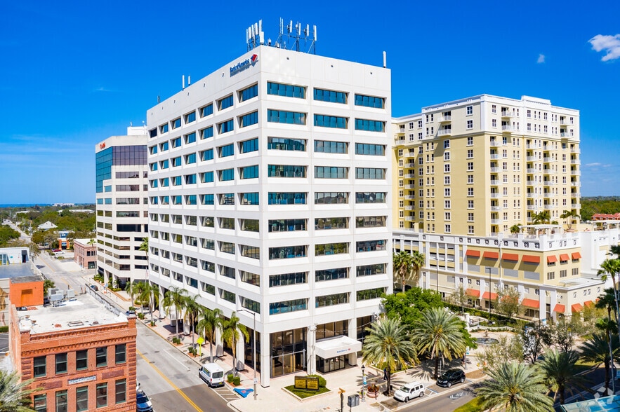 More Photos Of 600 Cleveland St, Clearwater Office For Lease