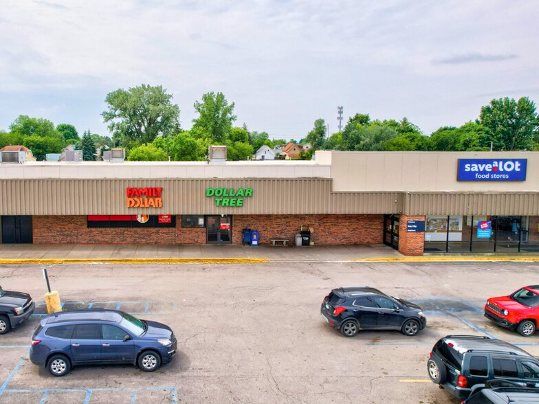 More Photos Of 904-1008 Lafayette Ave, Bay, Bay City Storefront For Lease