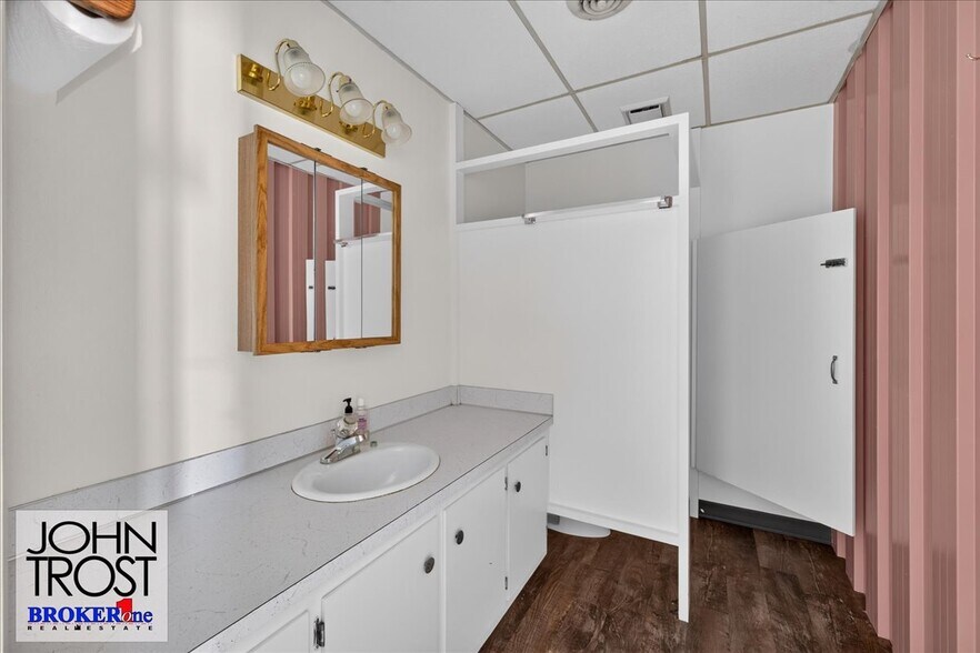 More Photos Of 195 Pronghorn St, Casper Office For Lease
