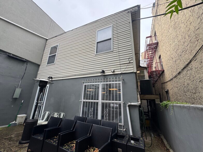 More Photos Of 6702 Bergenline Ave, West New York Storefront Retail Office For Sale