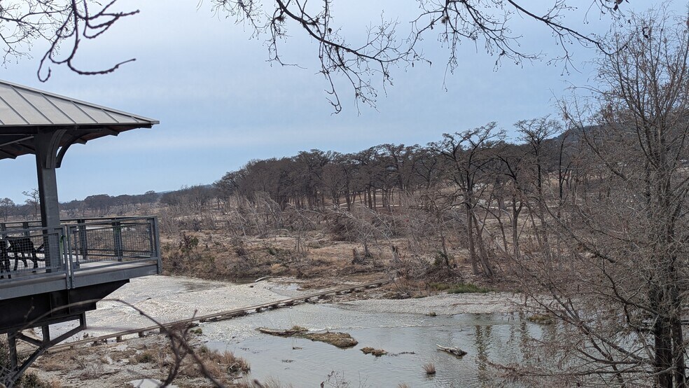 More Photos Of 741 Water St, Kerrville Loft Creative Space For Lease