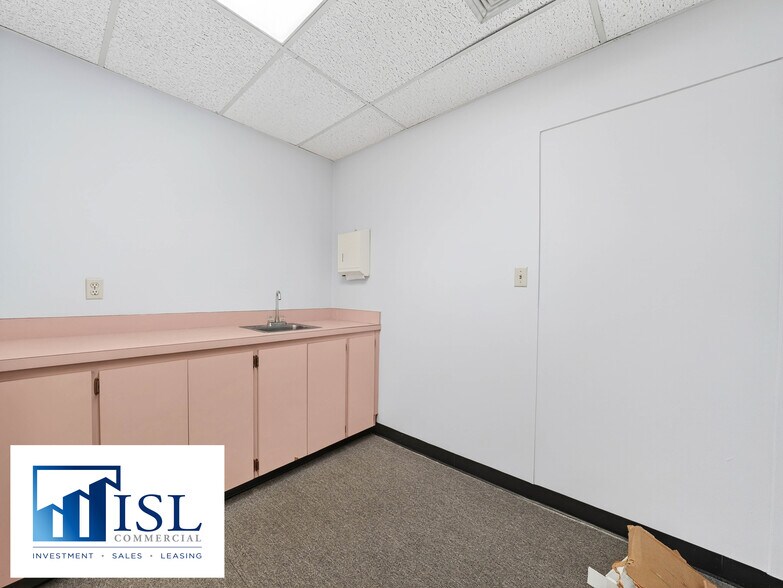 More Photos Of 1200 E Hillcrest St, Orlando Office For Lease