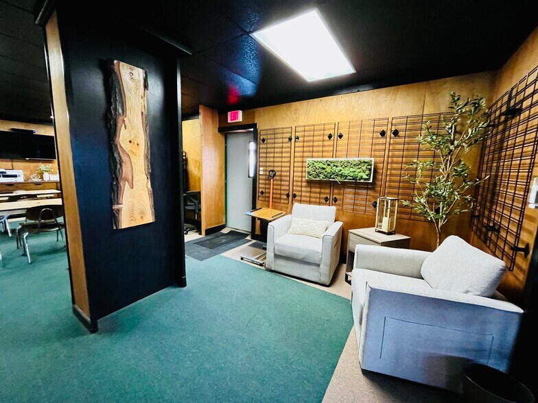 More Photos Of 74135 Church St, Armada Office Residential For Lease