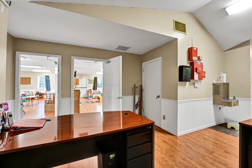 More Photos Of 7828 S Northshore Dr, Knoxville Schools For Sale