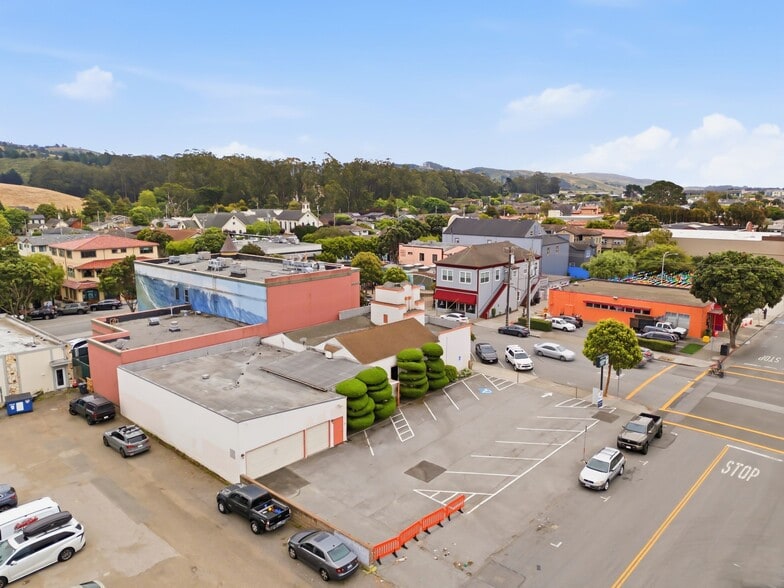 More Photos Of 645 Kelly Ave, Half Moon Bay Funeral Home For Sale