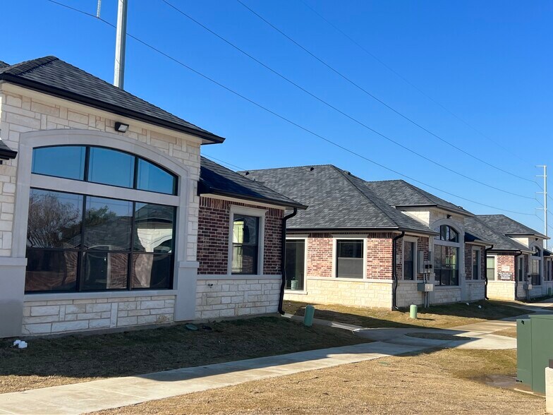 Primary Photo Of 5580 N Shiloh Rd, Garland Medical For Lease