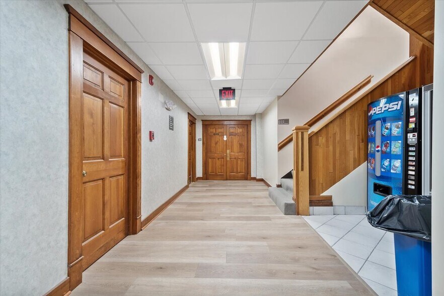 More Photos Of 3578 Brodhead Rd, Monaca Unknown For Lease