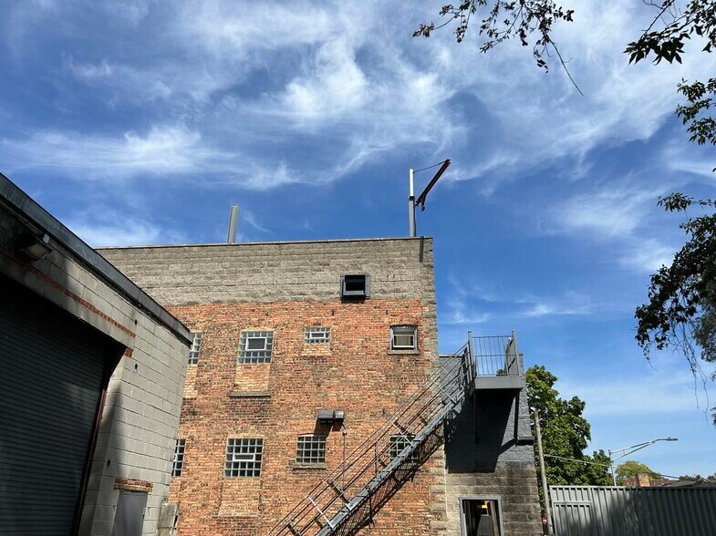 More Photos Of 7435 S Union Ave, Chicago Industrial For Sale