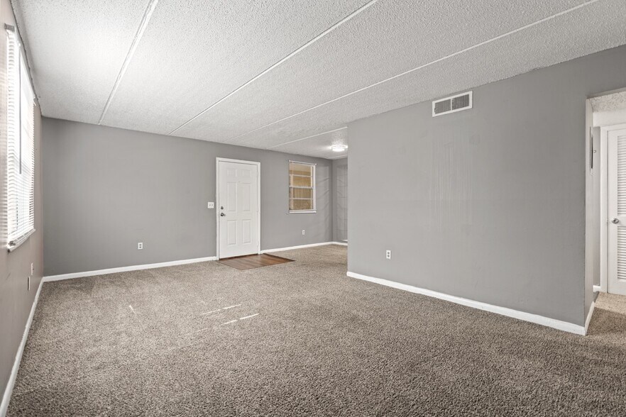 More Photos Of 2401 Jammes Rd, Jacksonville Apartments For Sale