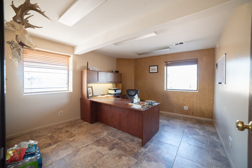 More Photos Of 3026 1st Ave, Greeley Warehouse For Sale