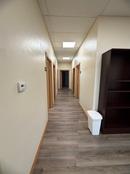 More Photos Of 2114 24th Ave SE, Watford City Warehouse For Sale